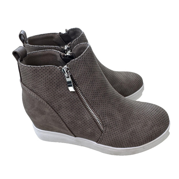 Journee Collection Shoes Womens Size 6 Taupe Penelope Wedge Booties Zip Casual - Picture 4 of 14